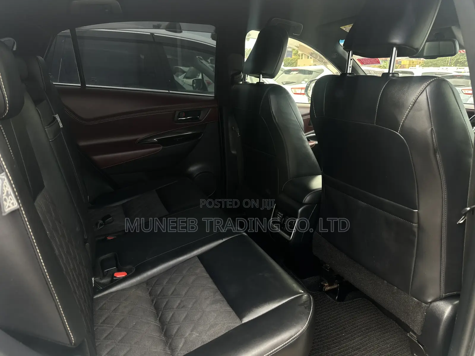 Toyota Harrier 2.0 2019 White