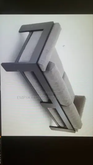 Correct Sofa Set