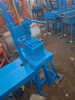 Photo - Single Engine Brick Machine