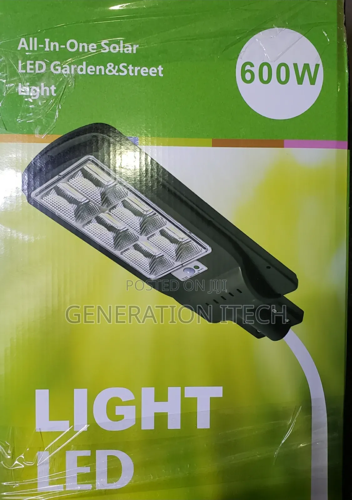 600W Solar Street Light With Mounting Arm and Remote