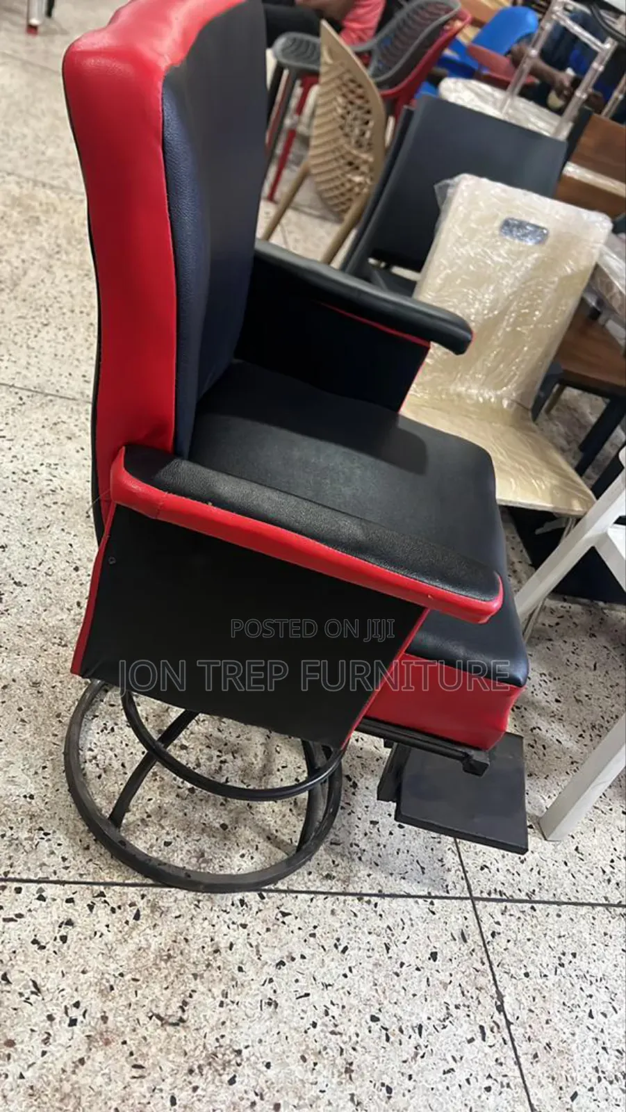 Saloon Chair