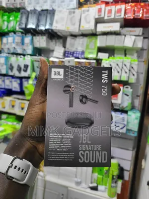 TWS 760 Airpods