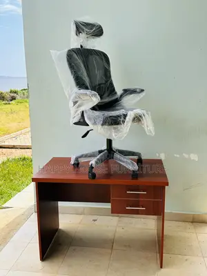 Headrest Office Chair With Table