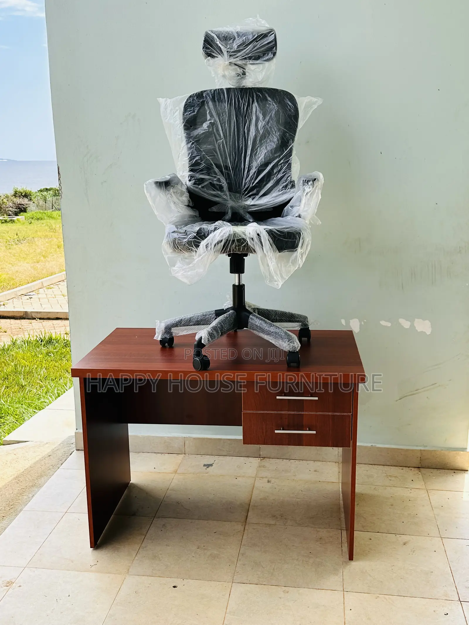 Headrest Office Chair With Table