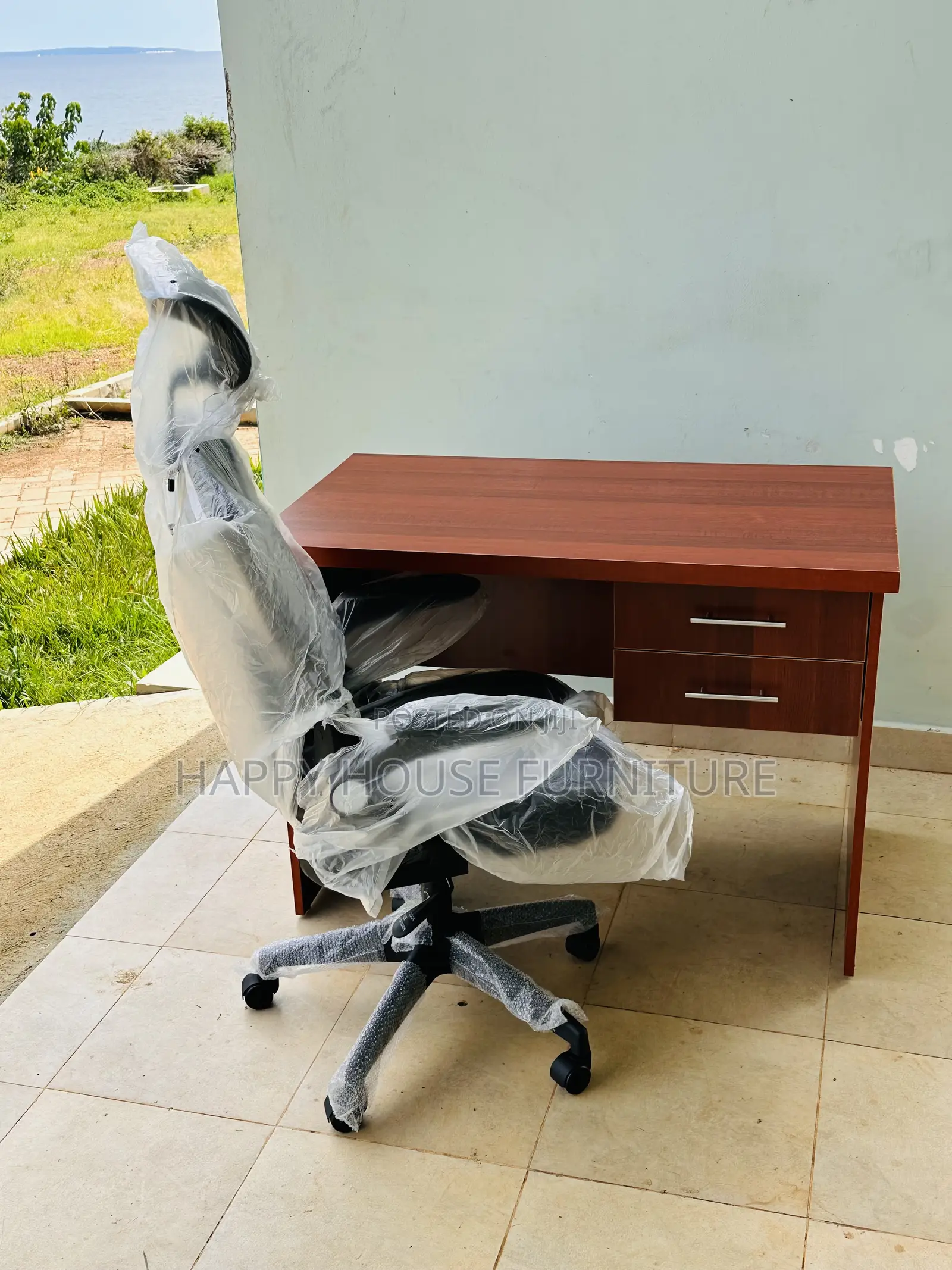 Headrest Office Chair With Table