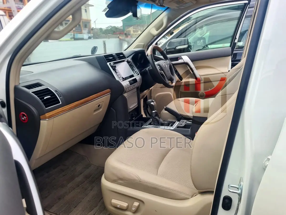 Toyota Land Cruiser Prado 2.7 2017 White