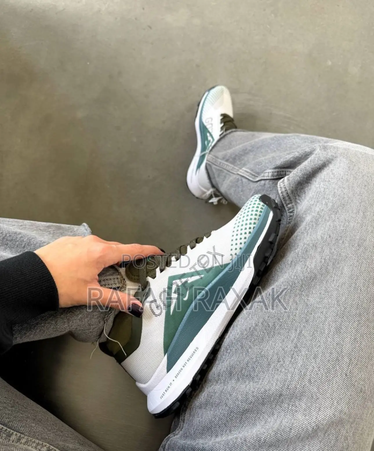 Nike React Pegasus Trail 4 Light Bone Hike Running Sneaker