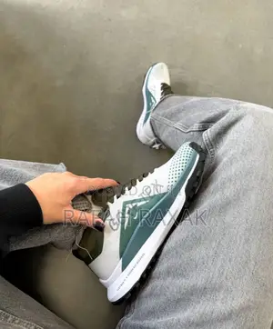 Nike React Pegasus Trail 4 Light Bone Hike Running Sneaker