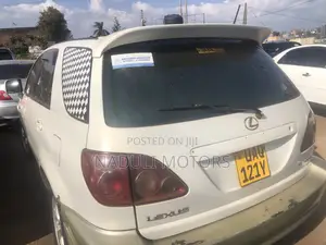 Toyota Harrier 2001 White