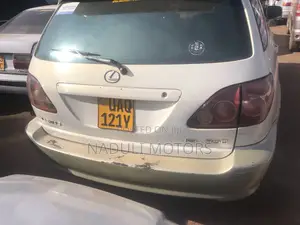 Toyota Harrier 2001 White
