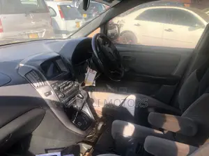 Toyota Harrier 2001 White