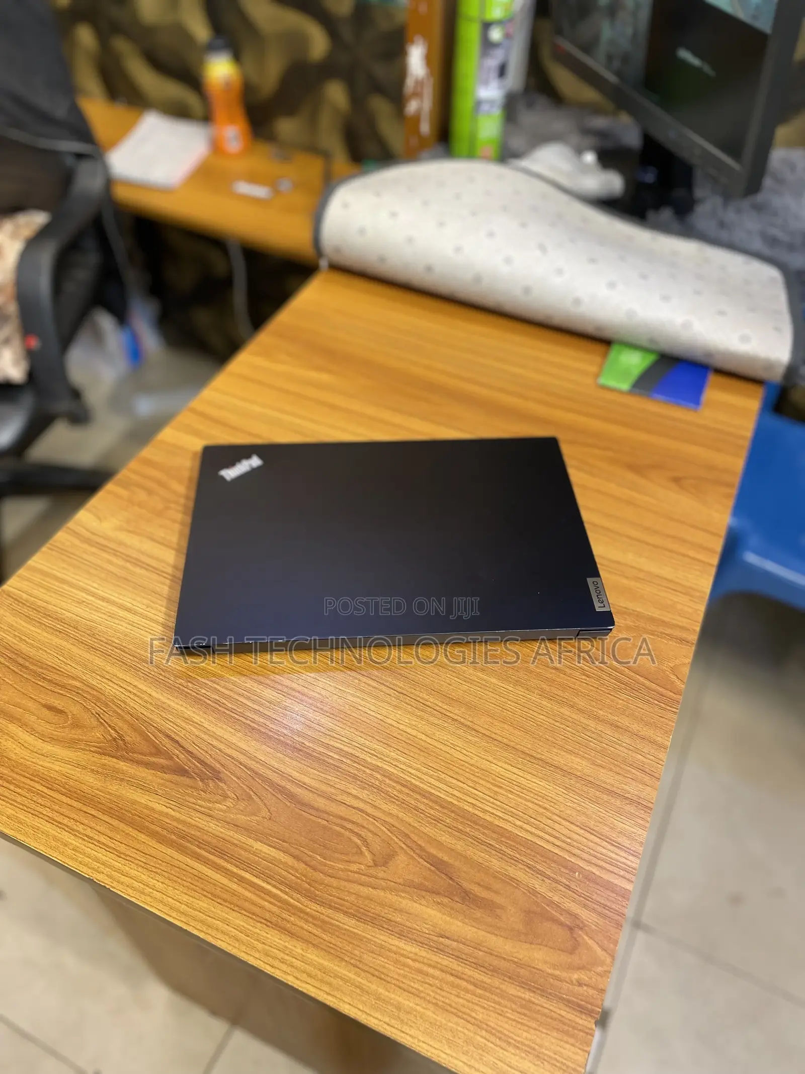 New Laptop Lenovo ThinkPad E14 Gen 5 16GB Intel Core i7 SSD 512GB