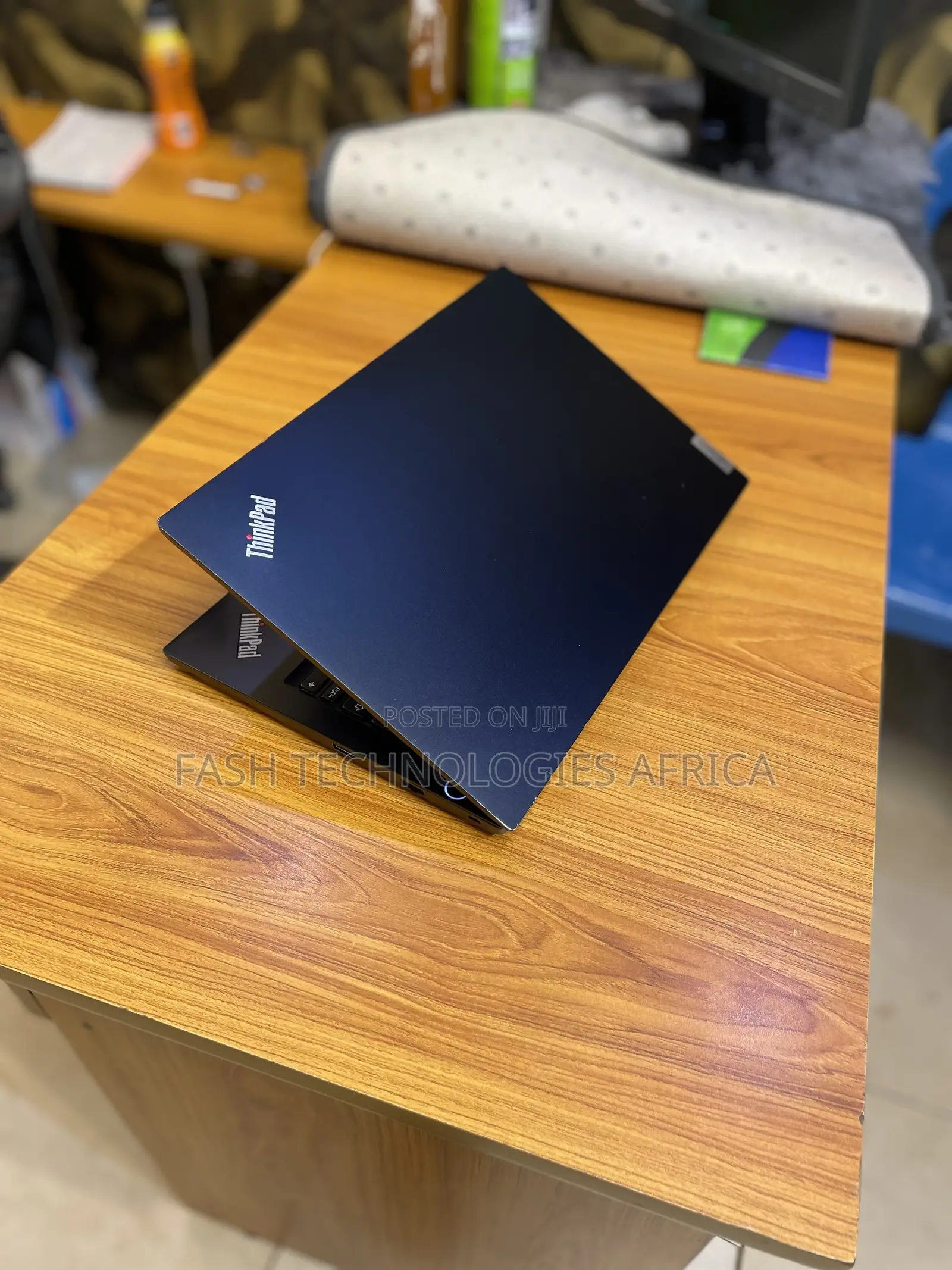 New Laptop Lenovo ThinkPad E14 Gen 5 16GB Intel Core i7 SSD 512GB