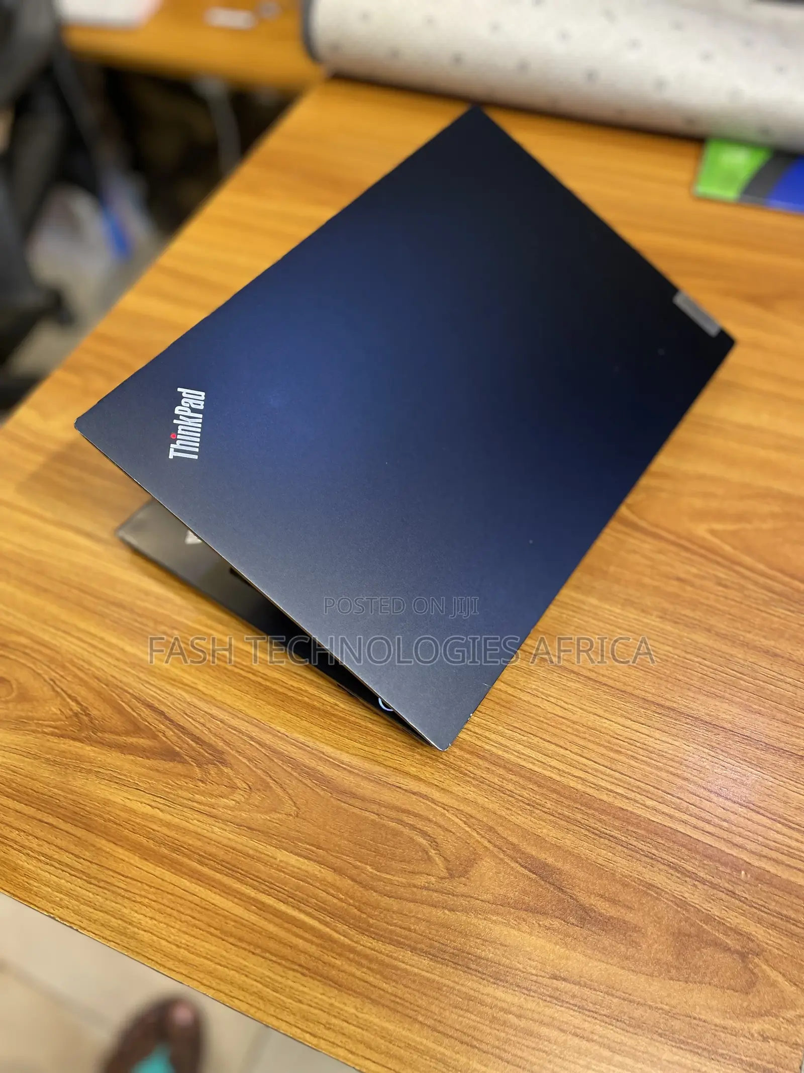 New Laptop Lenovo ThinkPad E14 Gen 5 16GB Intel Core i7 SSD 512GB