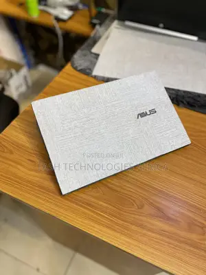 New Laptop Asus ZenBook UX430UQ 16GB Intel Core I5 SSD 256GB