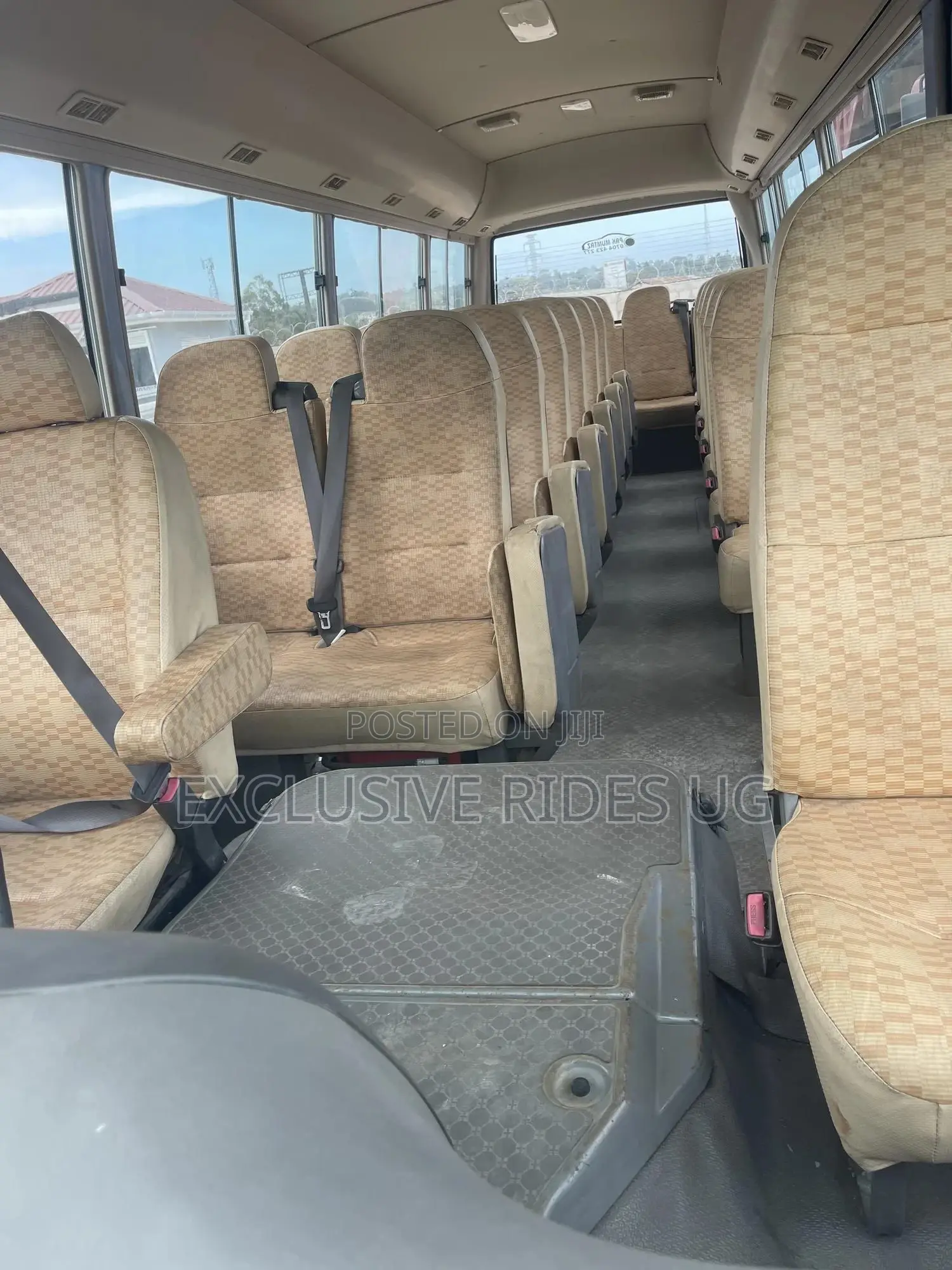 Mitsubishi Fuso Rosa 2013 Blue