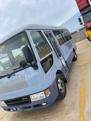 Mitsubishi Fuso Rosa 2013 Blue