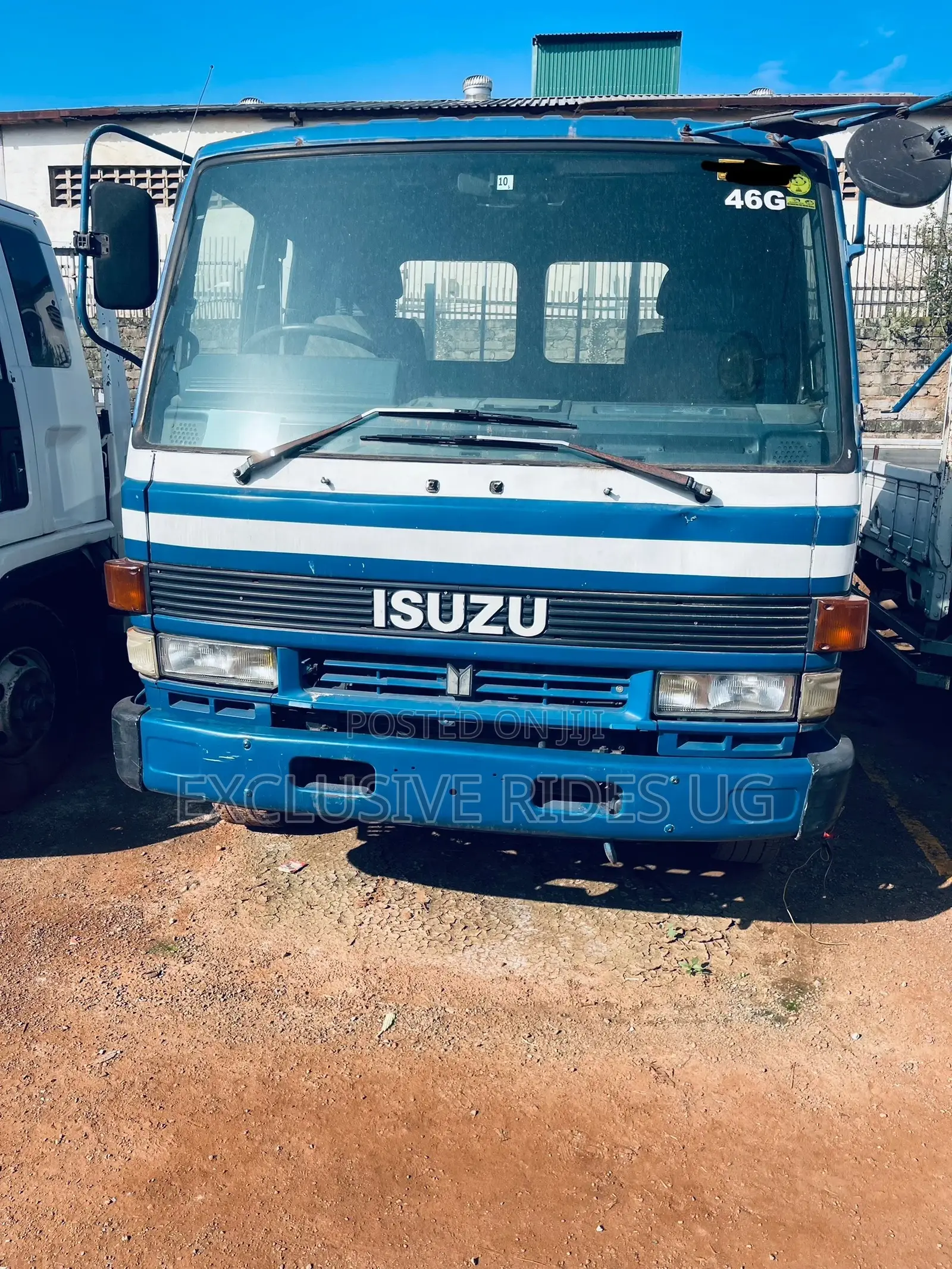 Isuzu Truck Forward. Single Light