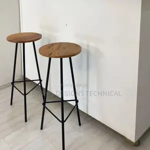 A Set of 2 Bar Stools / High Counter Chairs.