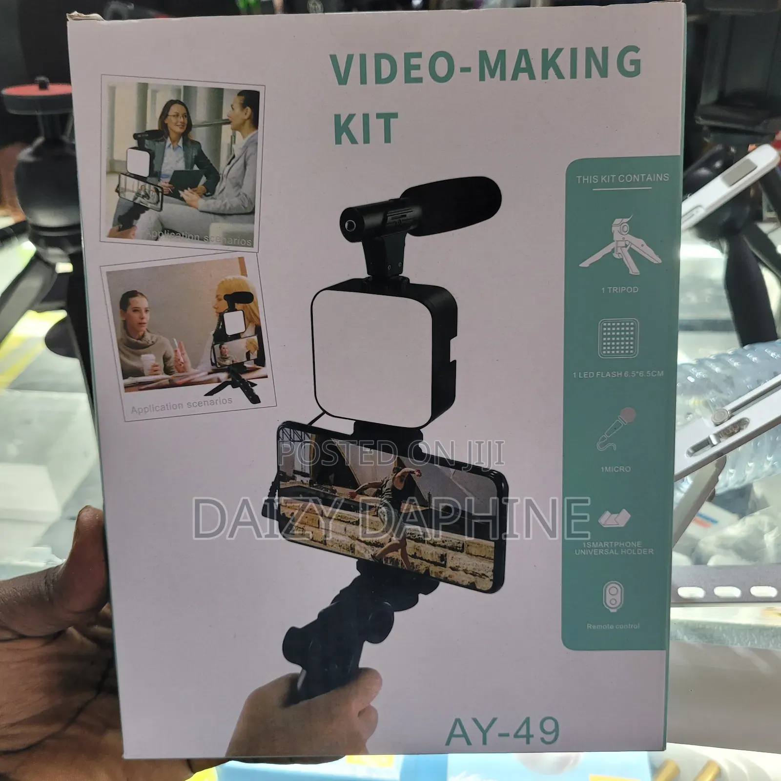 Video Making Kit/ Phone and Camera Holder With Mic