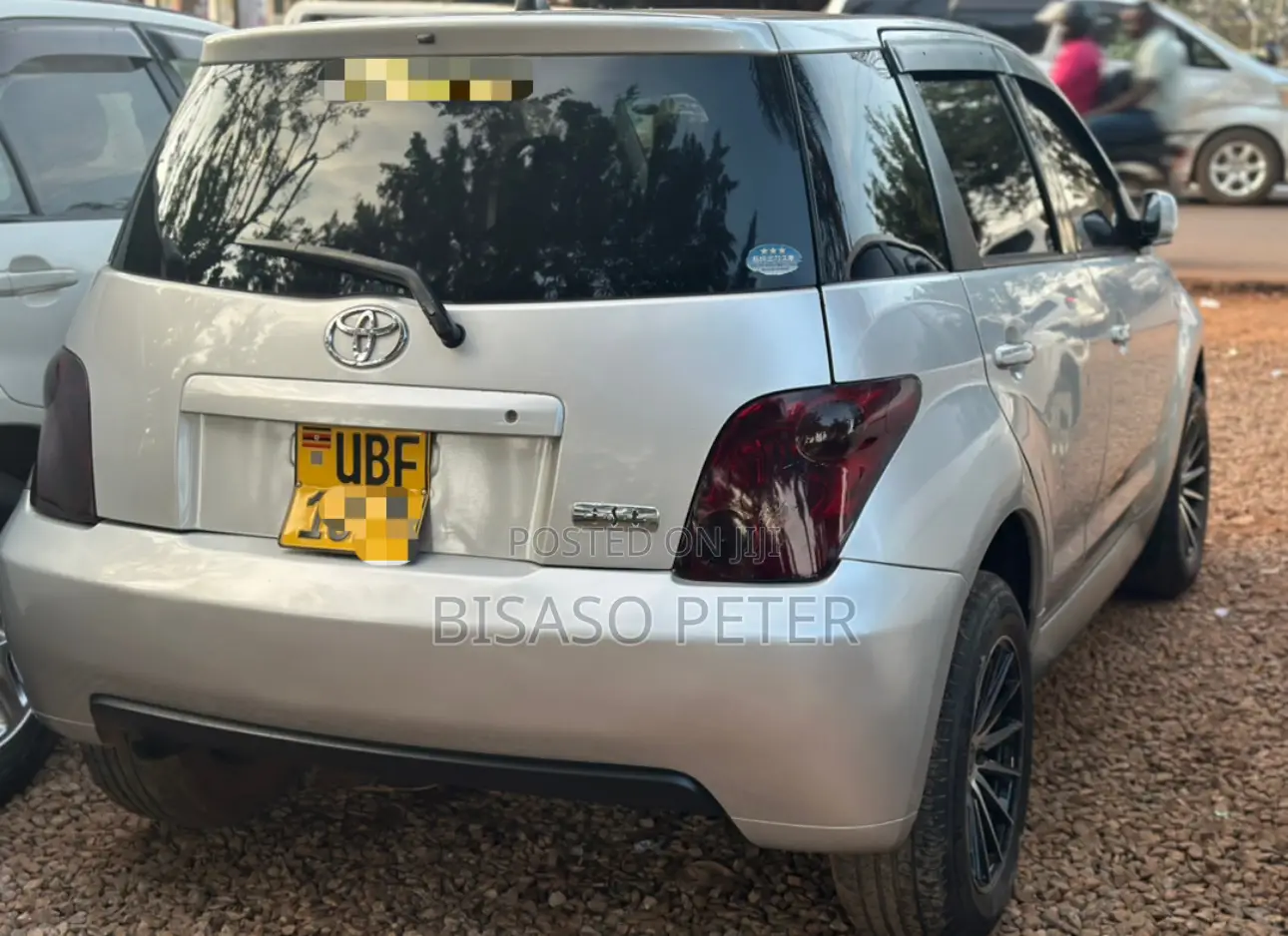 Toyota IST 2005 Silver