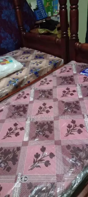 Dacker Mattress Rose Foam 6*3*4. Inches