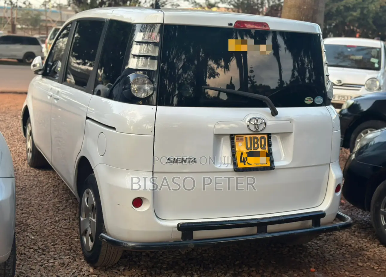 Toyota Sienta 1.5 AWD 2009 White