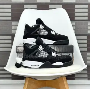 Air Jordan 4 White Thunder