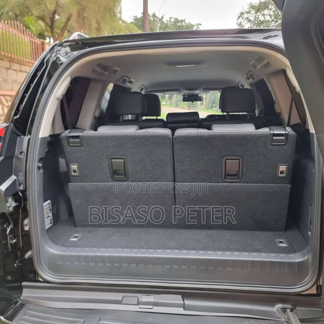Toyota Land Cruiser Prado 2.8 2021 Black
