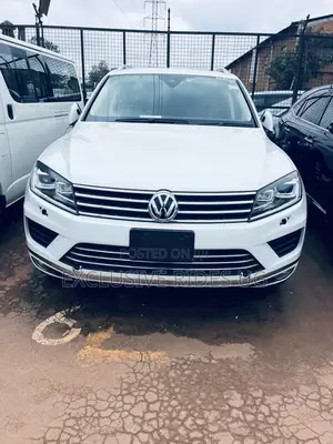Volkswagen Touareg 2017 White
