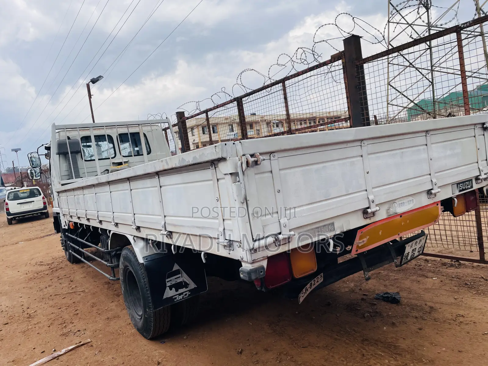 Isuzu Truck Long