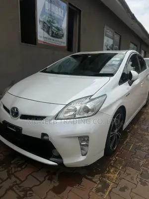 Toyota Prius 2012 White