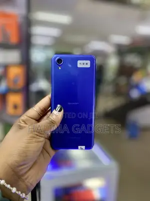 Sharp Aquos Sense 32 GB Blue