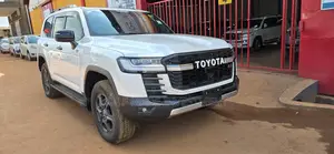 New Toyota Land Cruiser Prado 2024 White