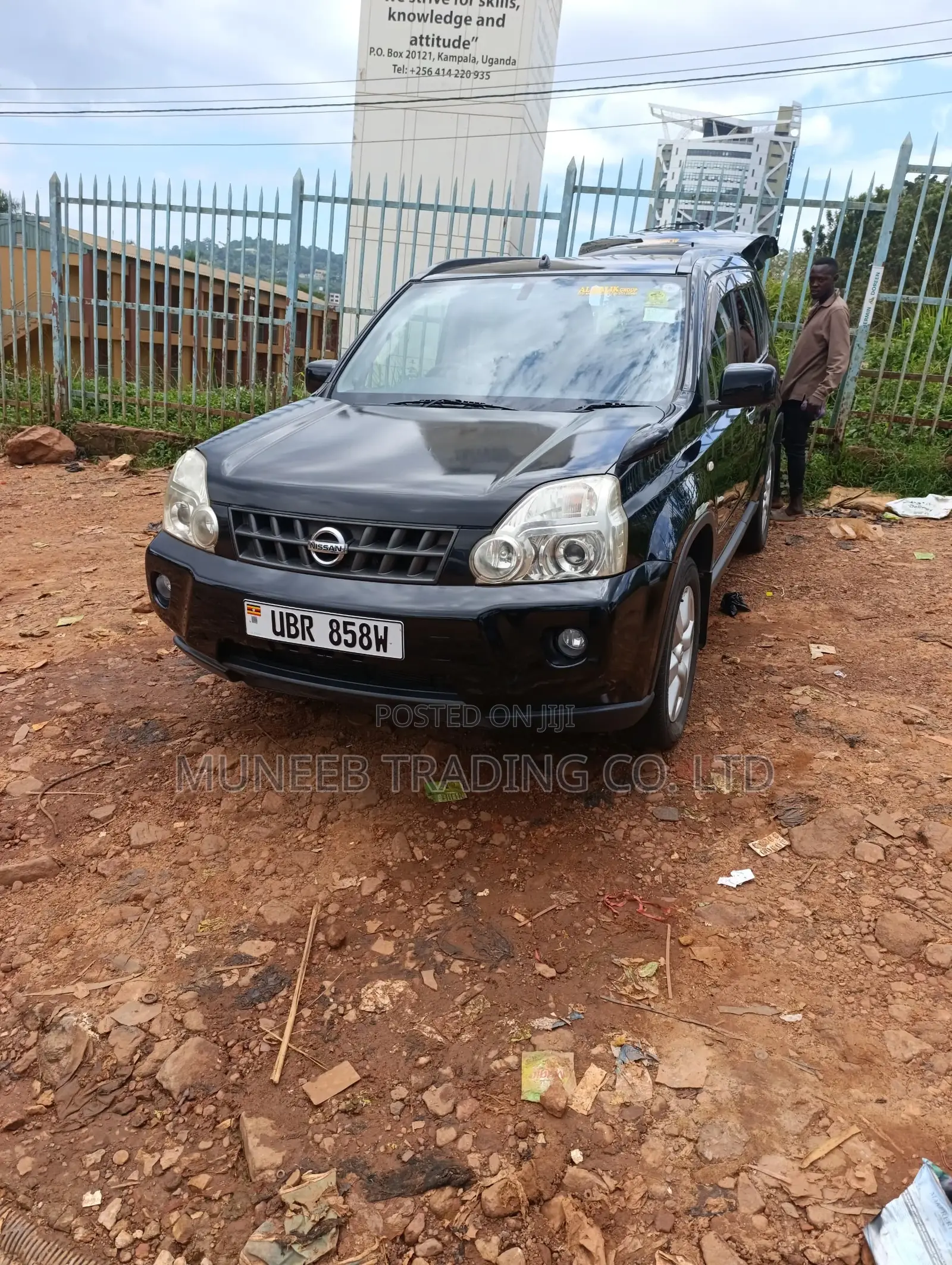 Nissan X-Trail 2.0 Petrol XE 2010 Black