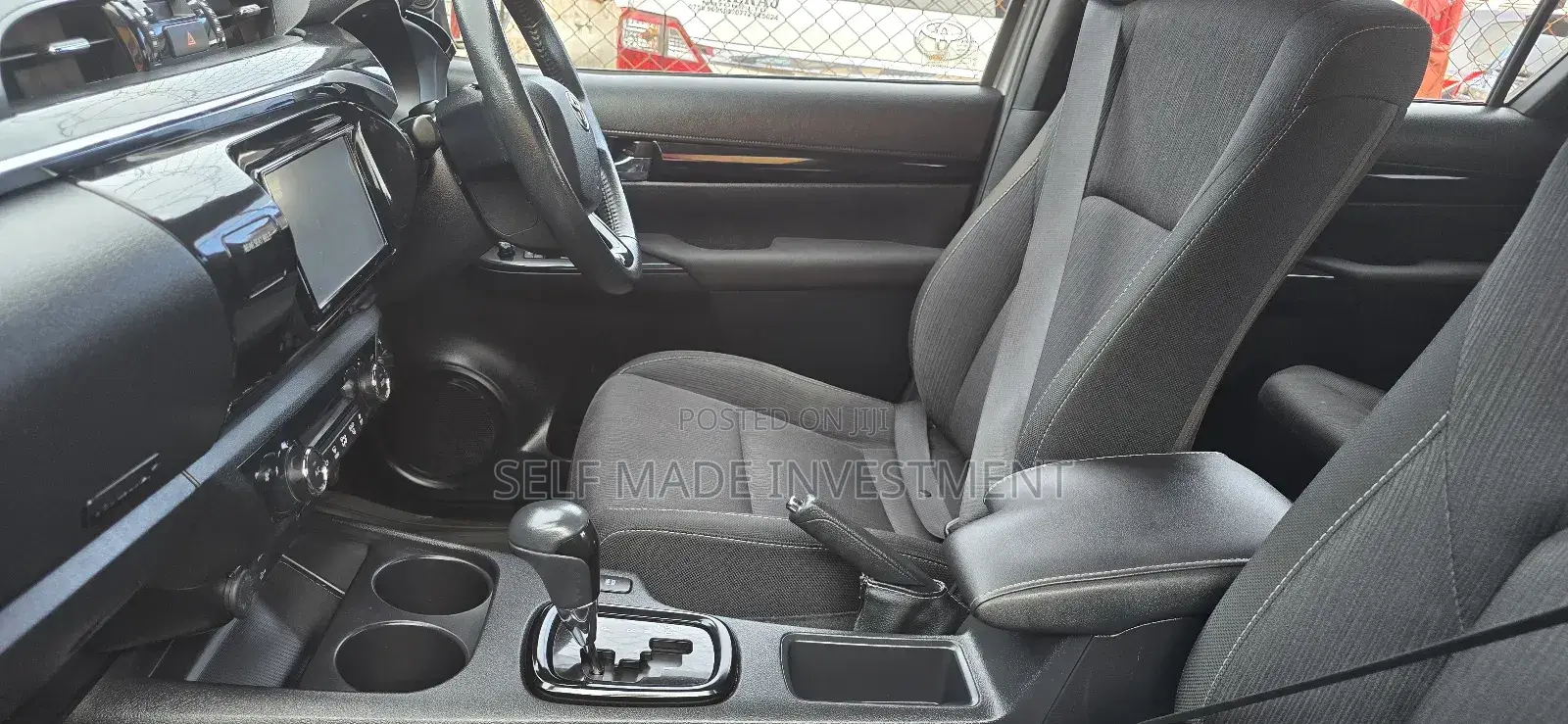 Toyota Hilux 2018 Gray