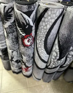 Woolen Carpets in Small Sizes