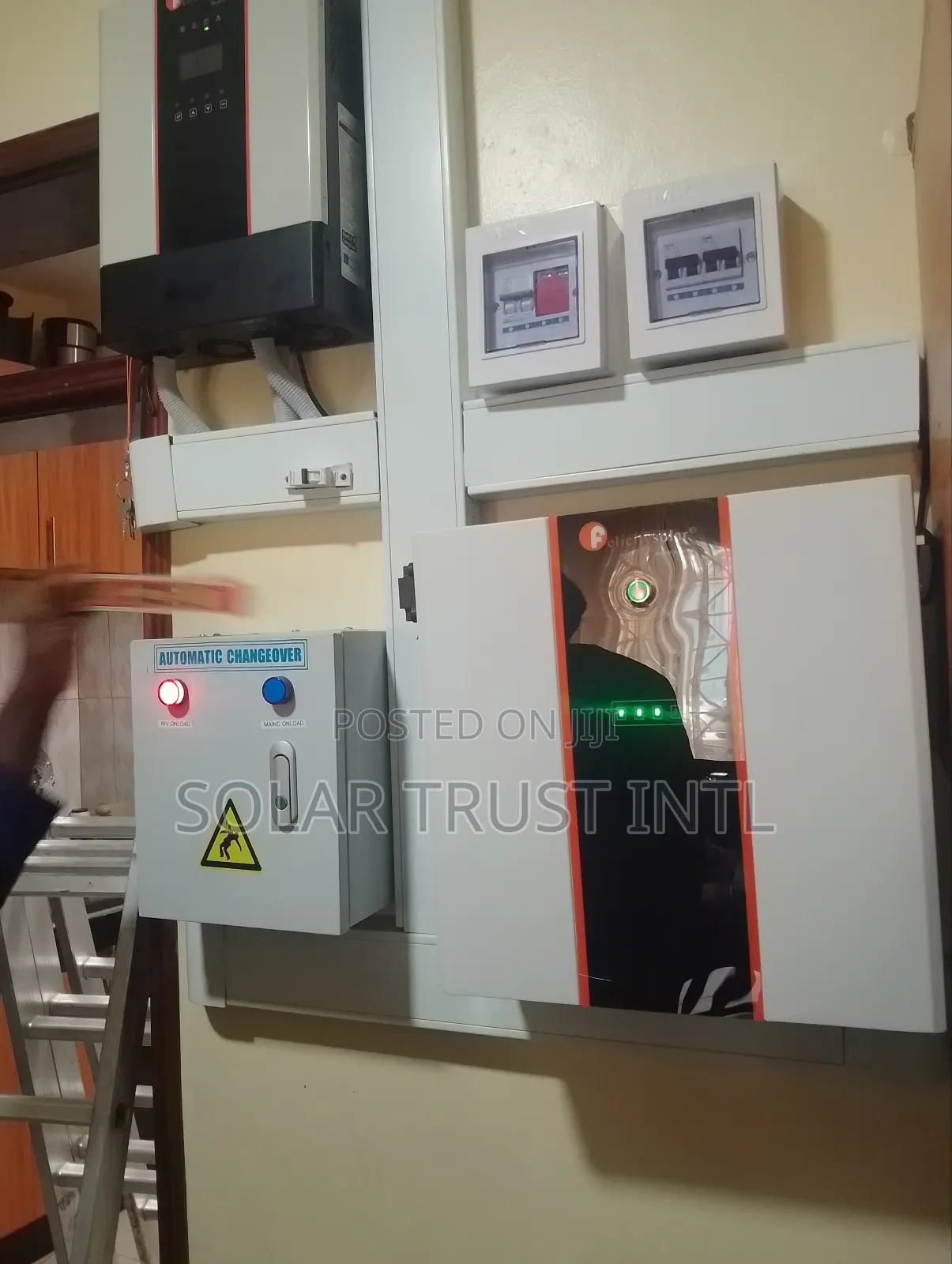 Hybrid Solar System of 3kva/24v