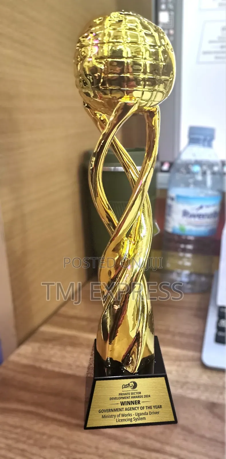 Glass Plaques or Awards