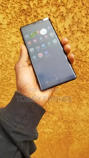 Photo - New Samsung Galaxy Note 8 128 GB Black
