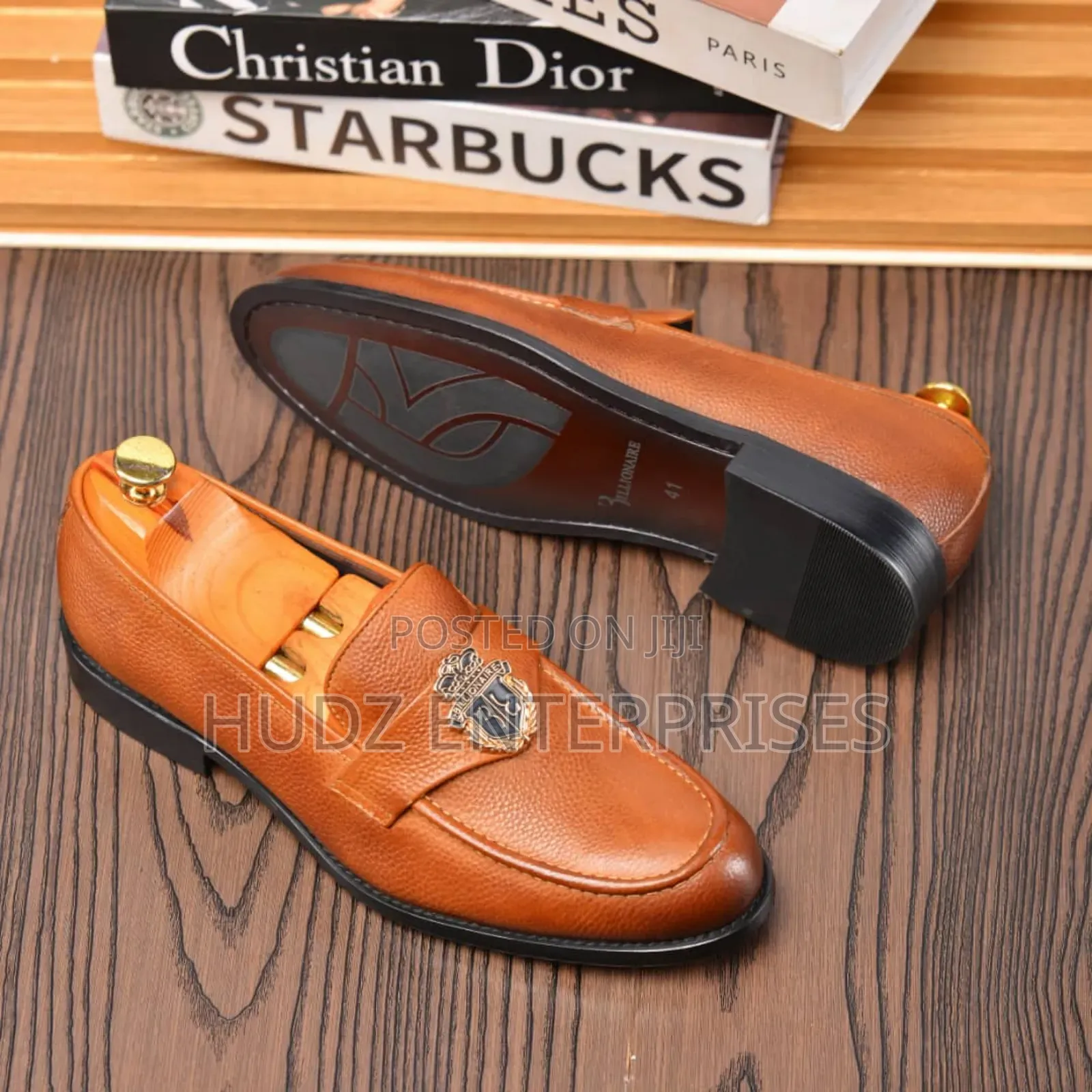 La Ka Shoe in Black and Brown