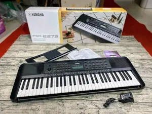 Classic Sound Yamaha PSR E273 Electronic 61 Piano Keyboard