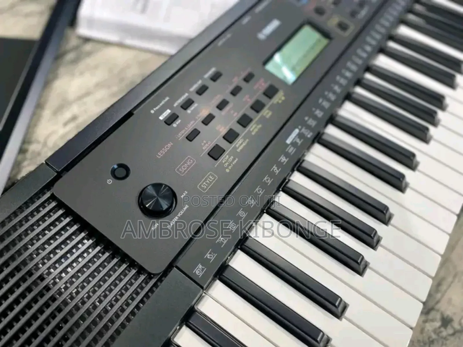 Classic Sound Yamaha PSR E273 Electronic 61 Piano Keyboard