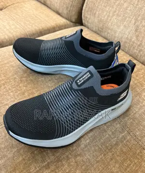 Black/Grey Skechers Go Walk Max Walker Laceless Sneakers