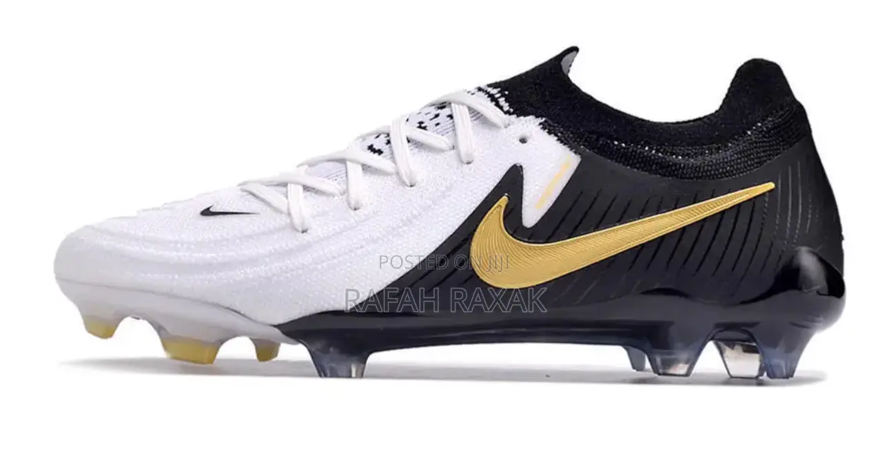 Nike Phantom GX 2 Firm Ground Low Soccer Boots