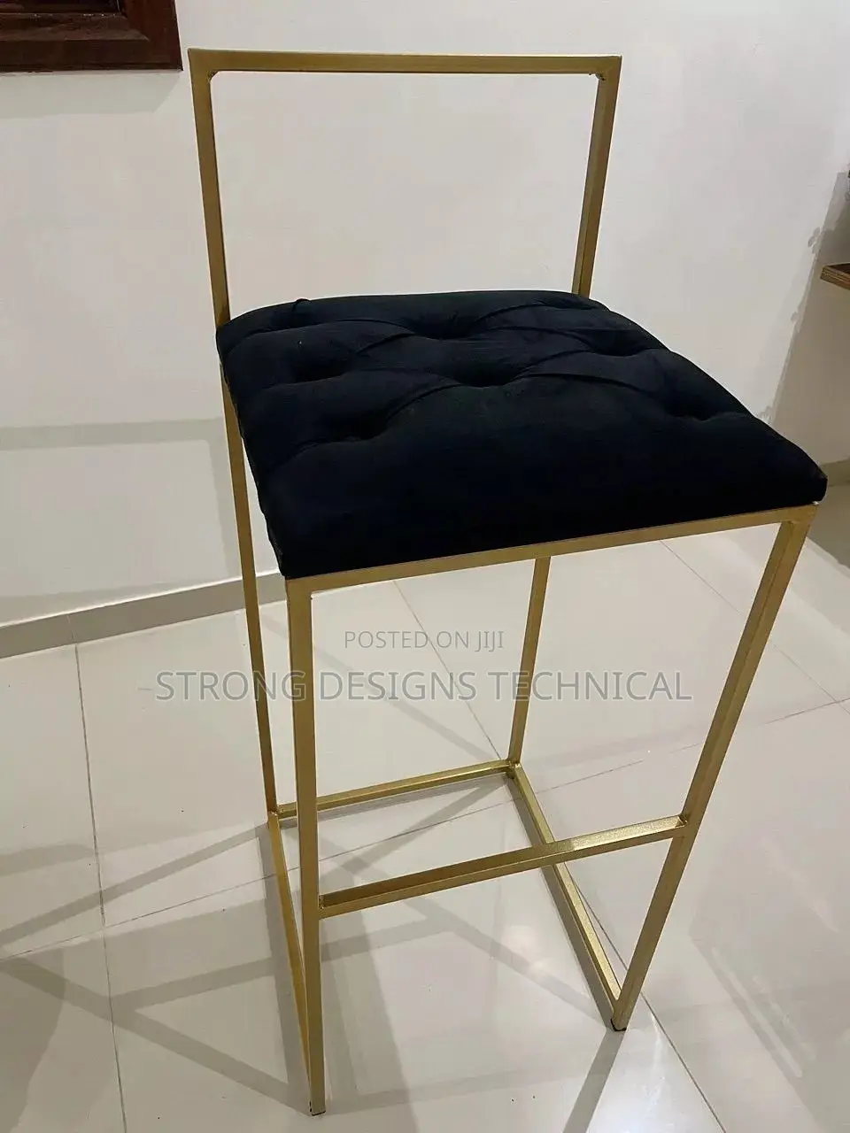 Bar / Counter Stool. Dining Chair.