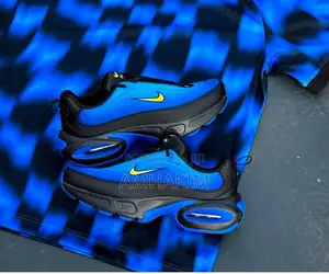 Photo - Classic Nike Air Max Portal in Stock