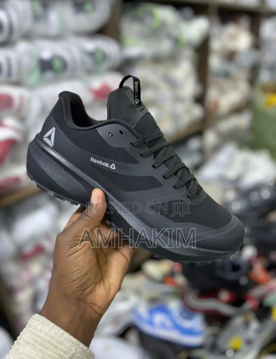 Classic Men Hiking Reebok Sneakers in Stock