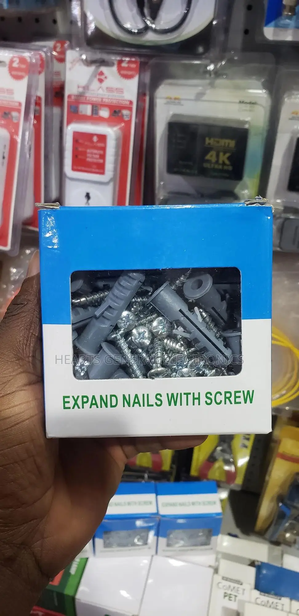 Wall Plugs And Screws 10mm