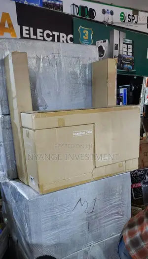 Samsung C450 Sound Bar . Samsung Sound Bar and Woofer